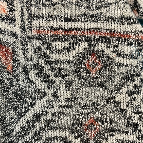 Short Sleeve Tunic - Picture 2 of 4